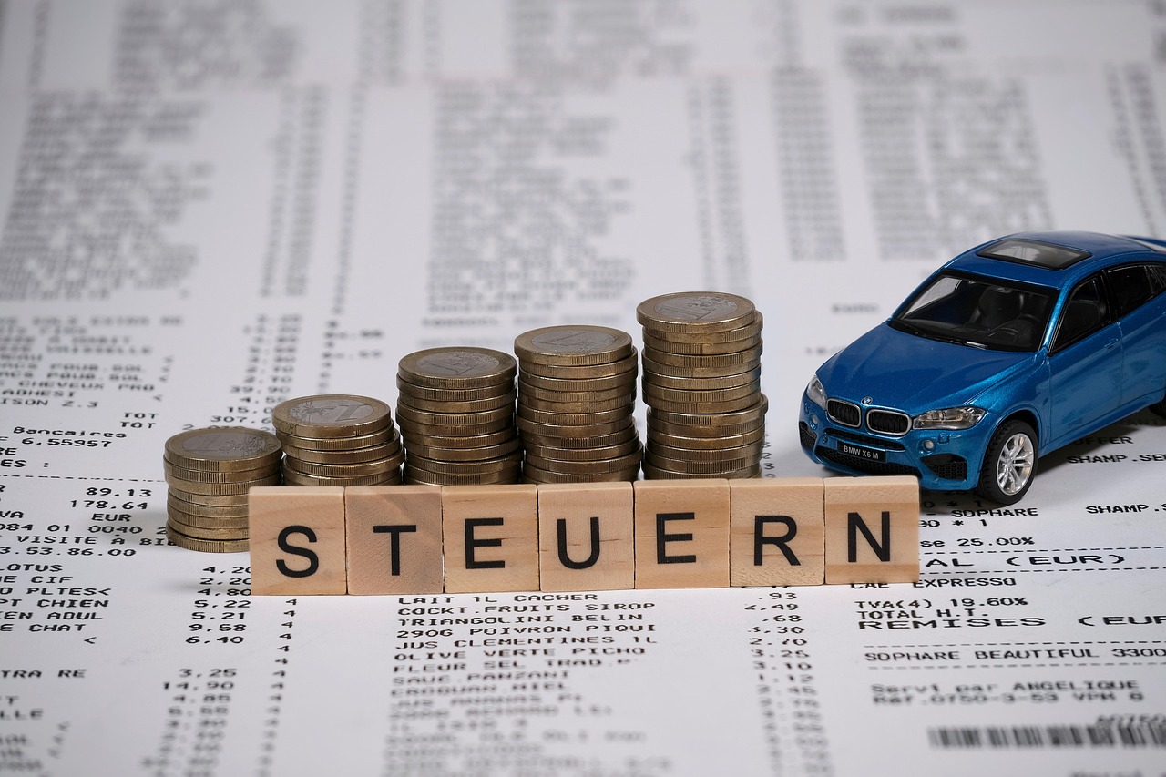 車検における税金をイメージする画像