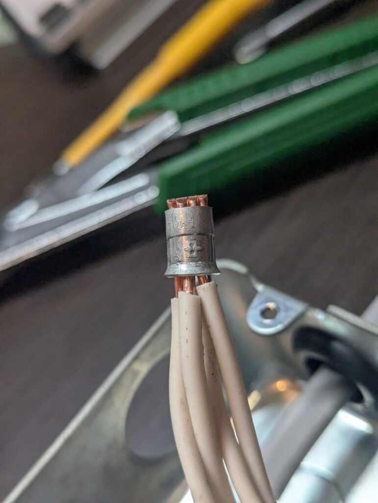 リングスリーブ圧着