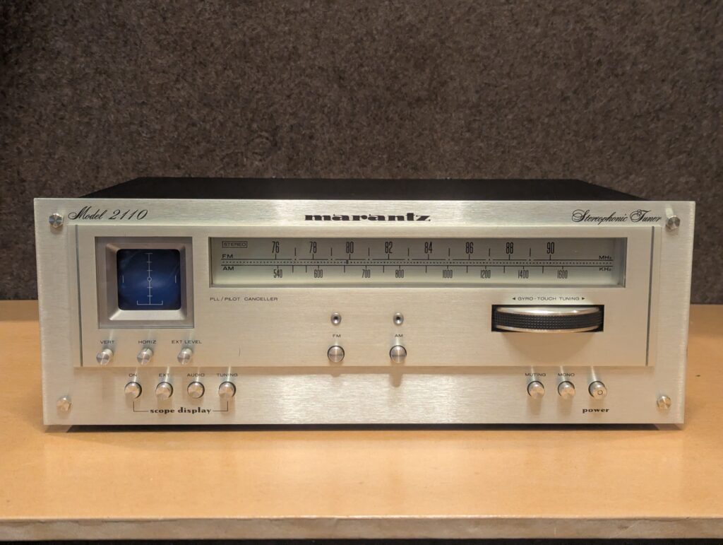 Marantz Model 2110の外観